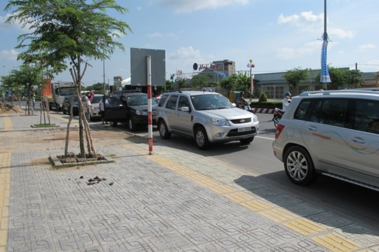 Trao tặng nhà tình thương tại Bến Tre ngày 2/12/2012