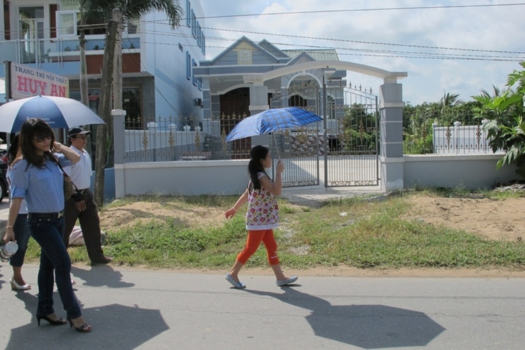 Trao tặng nhà tình thương tại Bến Tre ngày 2/12/2012