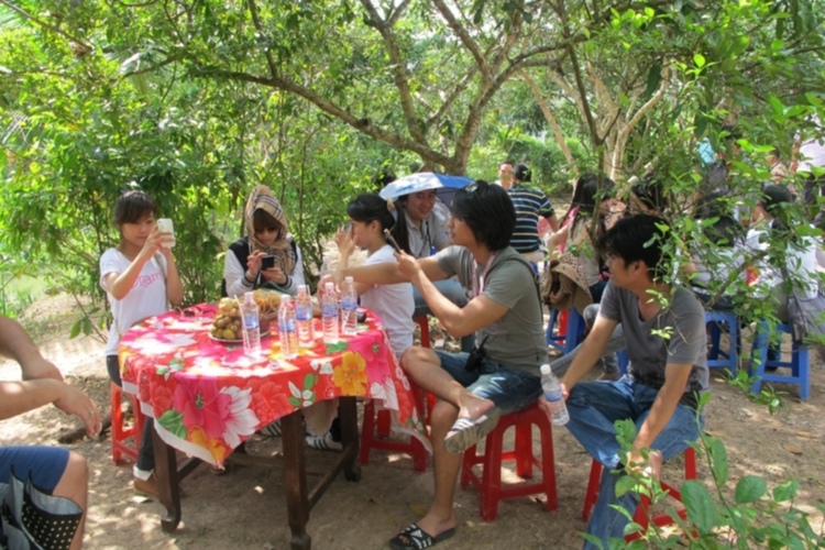 Trao tặng nhà tình thương tại Bến Tre ngày 2/12/2012