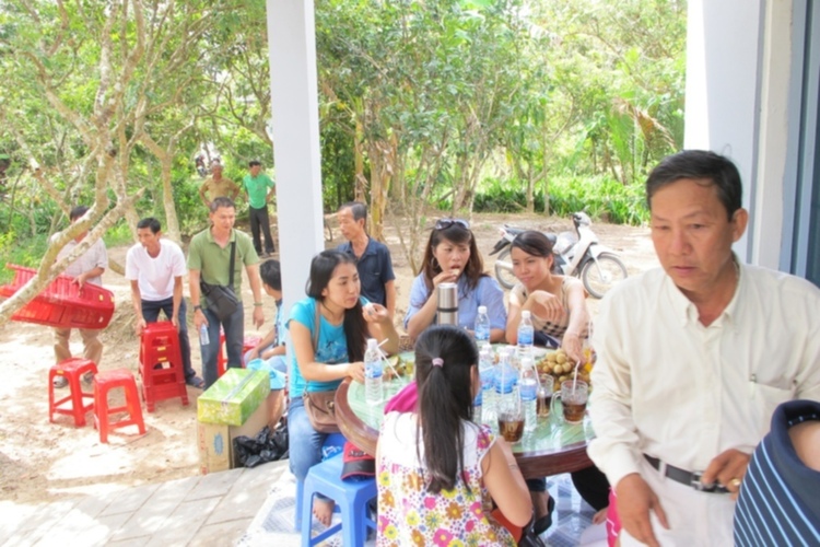 Trao tặng nhà tình thương tại Bến Tre ngày 2/12/2012