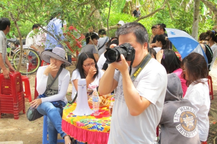 Trao tặng nhà tình thương tại Bến Tre ngày 2/12/2012