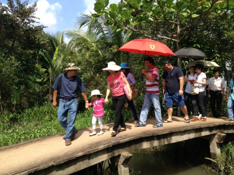 Trao tặng nhà tình thương tại Bến Tre ngày 2/12/2012