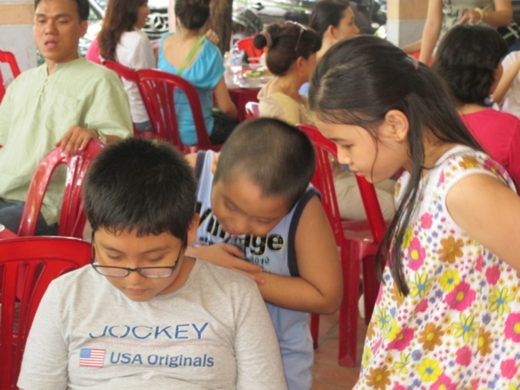 Trao tặng nhà tình thương tại Bến Tre ngày 2/12/2012