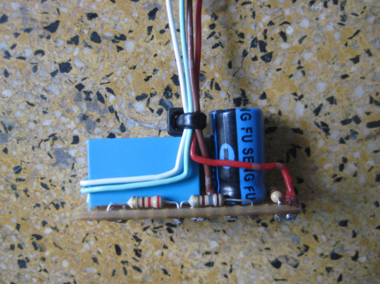 Lock cửa bán tự động Lock cửa bán tự động