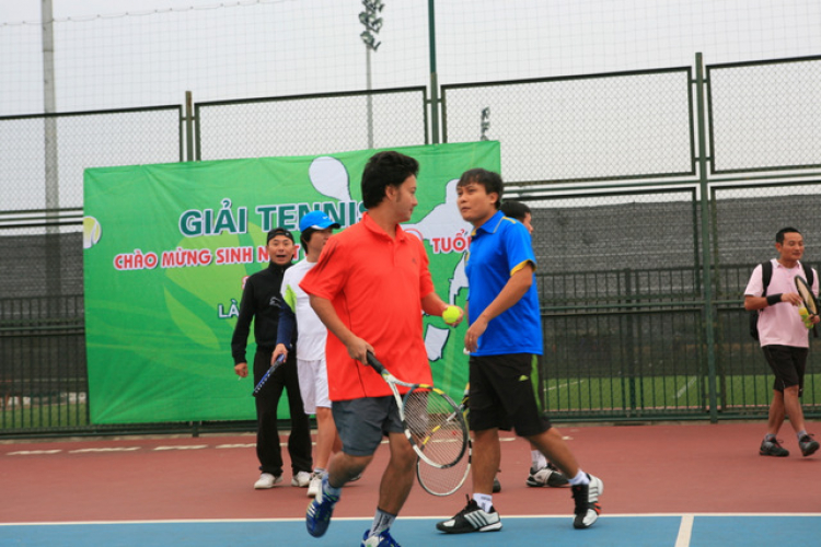 Giải tennis chào mừng sinh nhật OS tròn 10 tuổi