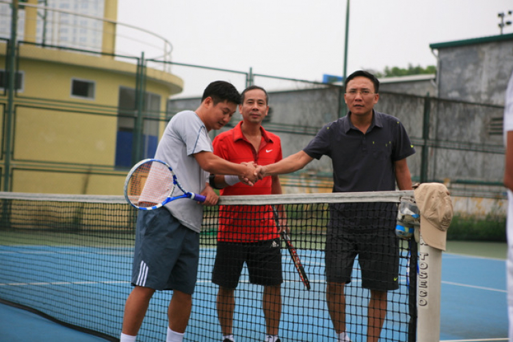 Giải tennis chào mừng sinh nhật OS tròn 10 tuổi