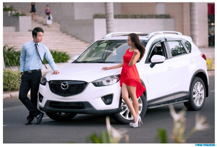 Trai tài gái sắc lái CX-5 dạo phố (đã có hình)