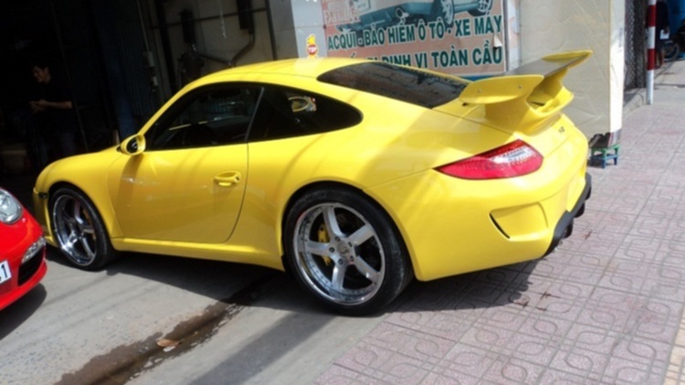 Đổi màu cho porscher 911V-GT