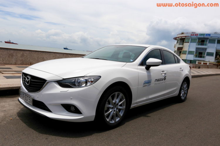 Cận cảnh Mazda6 phiên bản mới, giá 998 triệu đồng