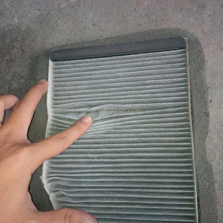 Cách thay lọc gió cabin Escape và lập trình remote Escape (dùng được cho vài loại xe Ford khác) Cách thay lọc gió cabin Escape và lập trình remote Escape (dùng được cho vài loại xe Ford khác)