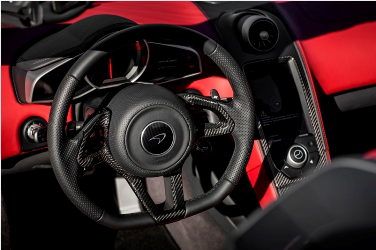 MC LAREN 12C SPIDER....................................................khi nào sẽ về VN :)