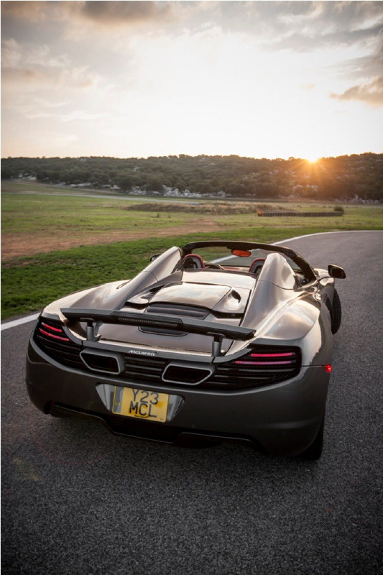 MC LAREN 12C SPIDER....................................................khi nào sẽ về VN :)