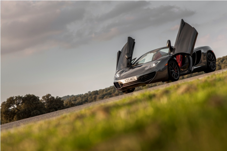 MC LAREN 12C SPIDER....................................................khi nào sẽ về VN :)
