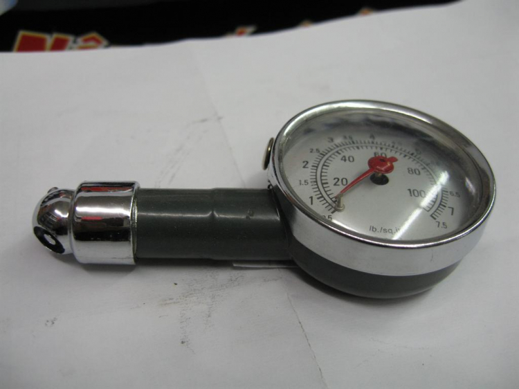 Những vật dụng sắm thêm hay dùng nhất trên xe hơi Những vật dụng sắm thêm hay dùng nhất trên xe hơi