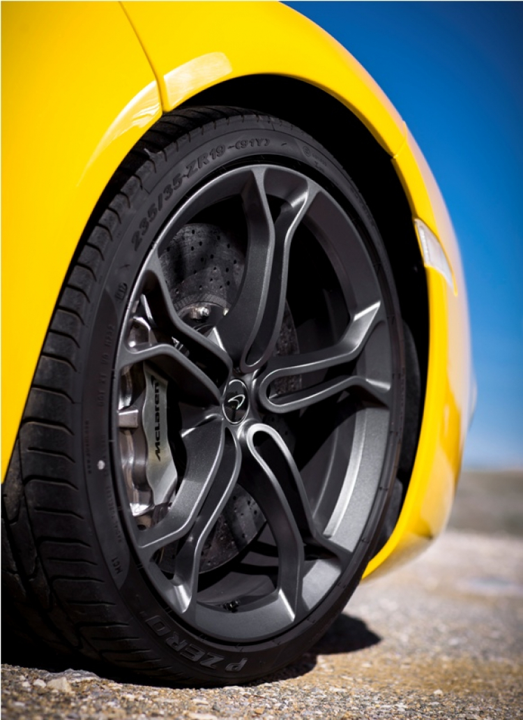 MC LAREN 12C SPIDER....................................................khi nào sẽ về VN :) MC LAREN 12C SPIDER....................................................khi nào sẽ về VN :)