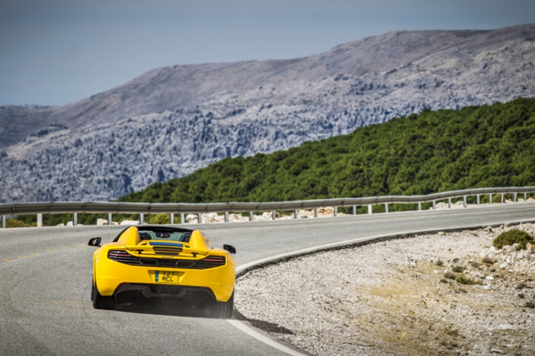 MC LAREN 12C SPIDER....................................................khi nào sẽ về VN :)