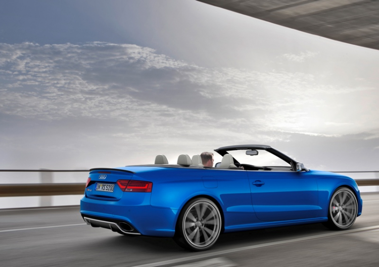 AUDI RS5 CABRIOLET thể thao, an toàn, công nghệ...