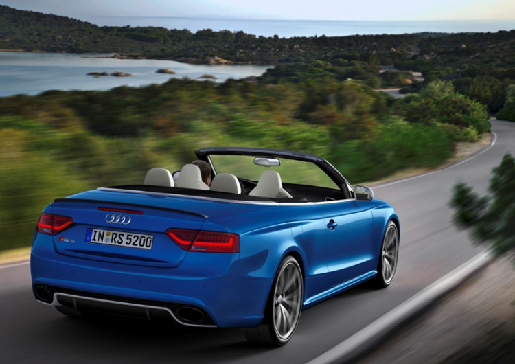 AUDI RS5 CABRIOLET thể thao, an toàn, công nghệ...