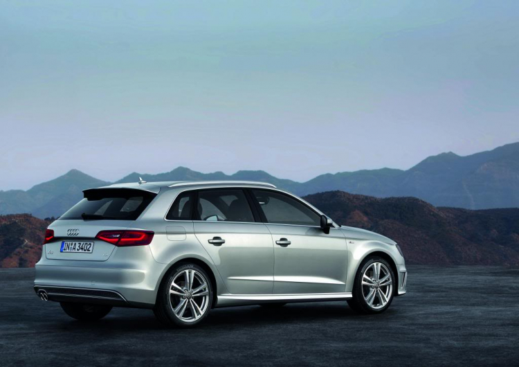 A3 SPORTBACK 2013 - S LINE - TCNG sắc sảo, thể thao hơn, công nghệ mới :)