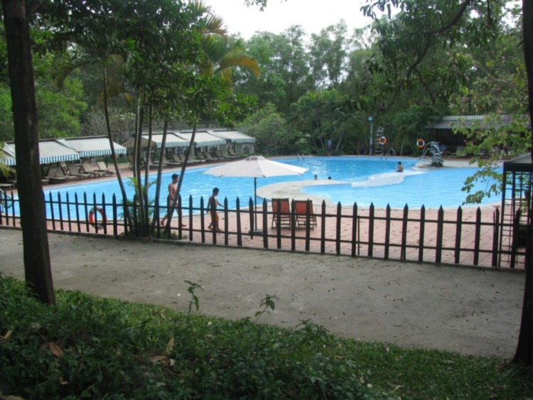 Accord Club: Tụ tập vui chơi, cà phê, ọp ẹp Accord Club: Tụ tập vui chơi, cà phê, ọp ẹp
