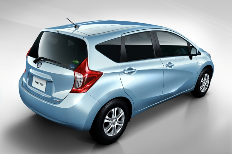 NISSAN NOTE đẹp, trẻ trung, nhỏ gọn :)