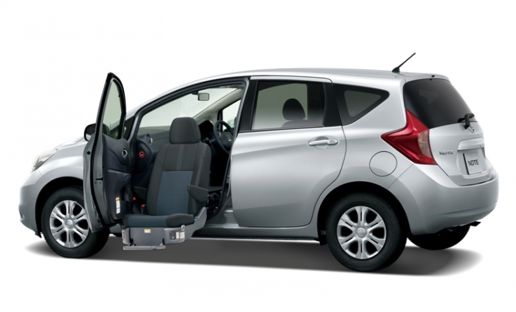 NISSAN NOTE đẹp, trẻ trung, nhỏ gọn :)