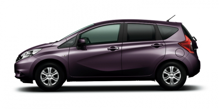 NISSAN NOTE đẹp, trẻ trung, nhỏ gọn :)