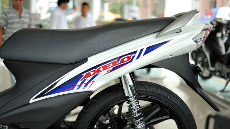Cận cảnh các chi tiết Suzuki Axelo tại Việt Nam