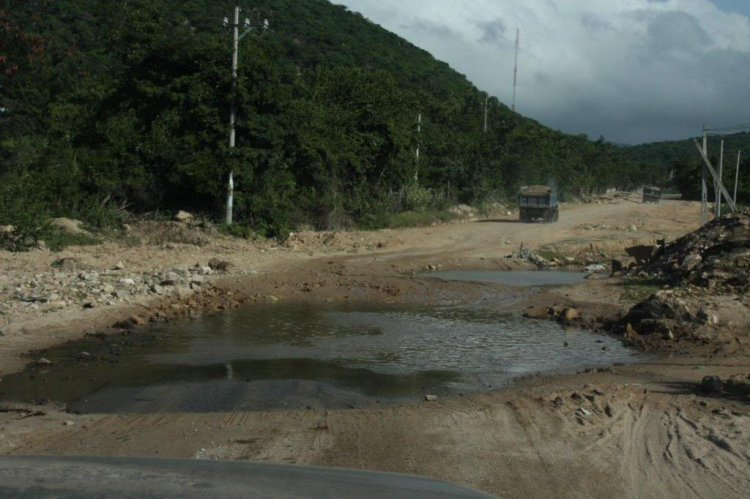 Sedan không nên đi đường Ninh Chữ - Vĩnh Hy Sedan không nên đi đường Ninh Chữ - Vĩnh Hy