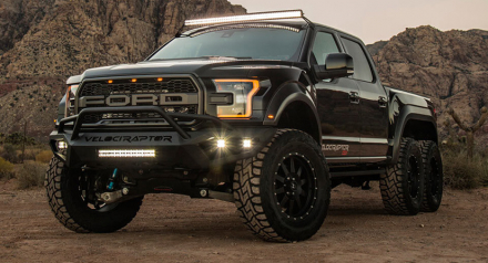 Hennessey-VelociRaptor-6x6- (1).jpg