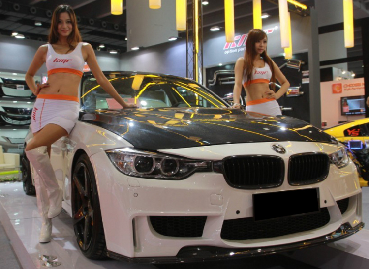 F30 320i độ pô, lên body kit và 1 số đồ carbon...