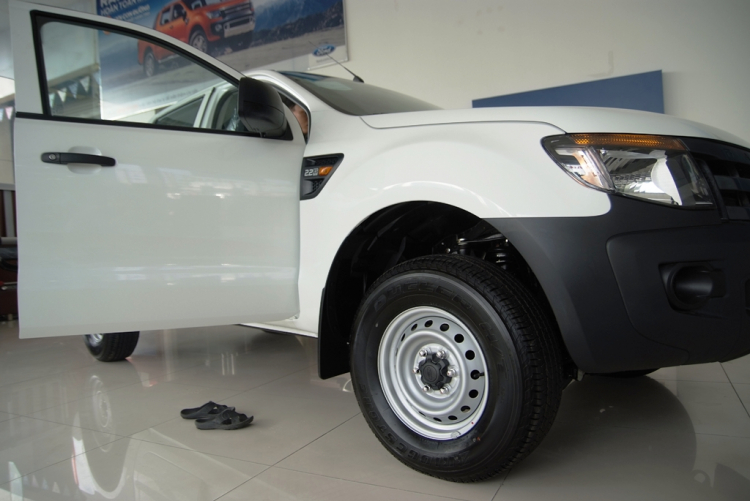 Khẩn, 9h sáng ngày mai 12/1  FFC sẽ đi nhận xe Ford Ranger