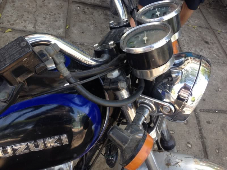 Honda CG125 hoặc CB125 lên dáng Triumph Bonneville Honda CG125 hoặc CB125 lên dáng Triumph Bonneville