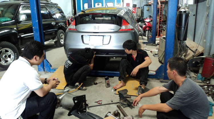 Đổi màu cho Honda CR-Z, Độ pô CR-Z, Pô Honda Civic (Trang 5) Đổi màu cho Honda CR-Z, Độ pô CR-Z, Pô Honda Civic (Trang 5)