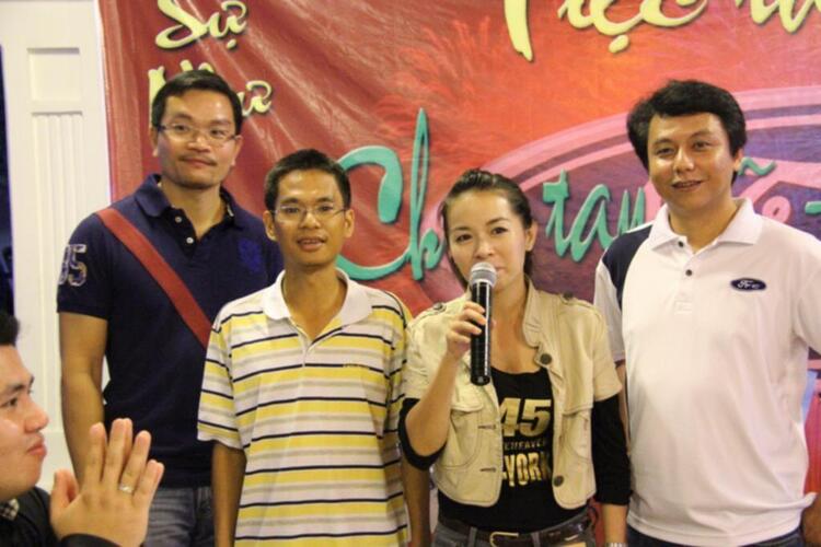 Tiệc tất niên FFC 19/1/2013 và Chia tay cũ-ra mắt mới BĐH FFC Tiệc tất niên FFC 19/1/2013 và Chia tay cũ-ra mắt mới BĐH FFC