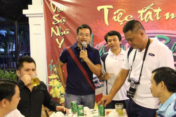 Tiệc tất niên FFC 19/1/2013 và Chia tay cũ-ra mắt mới BĐH FFC Tiệc tất niên FFC 19/1/2013 và Chia tay cũ-ra mắt mới BĐH FFC