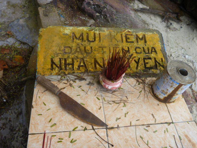 Du ngoạn trên biển bằng xuồng phao bơm hơi. Du ngoạn trên biển bằng xuồng phao bơm hơi.