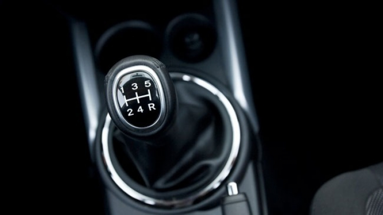 Hướng dẫn lái xe ô tô Innova G miễn phí . Hướng dẫn lái xe ô tô Innova G miễn phí .