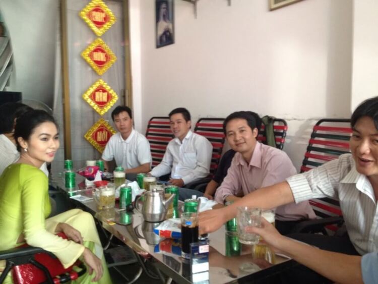 Off mini đột xuất nhé các bác.