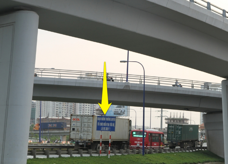 Biển báo tốc độ trên toàn Xa lộ Hà nội, địa phận Tp HCM