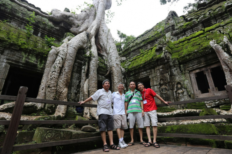 Tường thuật Hành Trình Di Sản Đền Preah Vihear – Angkor Tường thuật Hành Trình Di Sản Đền Preah Vihear – Angkor