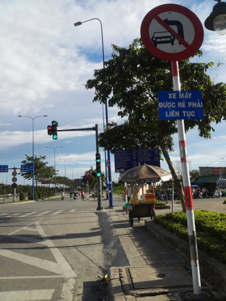 Cấm luôn ôtô đi thẳng va rẽ trái từ Ng.Thị Định qua Lương Định Của, ngay ngã tư Mai Chí Thọ Cấm luôn ôtô đi thẳng va rẽ trái từ Ng.Thị Định qua Lương Định Của, ngay ngã tư Mai Chí Thọ