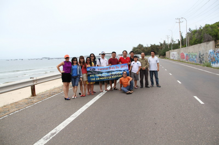 Vài hình ảnh về chuyến đi từ thiện đảo Bình Ba của FFC-29/8-31/8/14. Vài hình ảnh về chuyến đi từ thiện đảo Bình Ba của FFC-29/8-31/8/14.