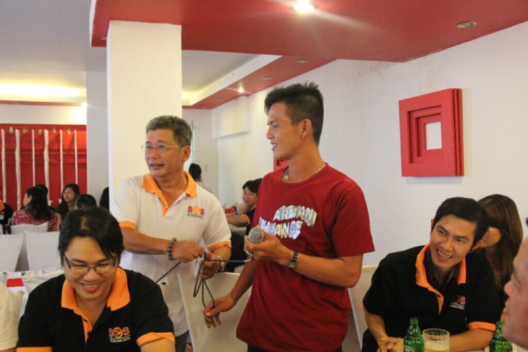 "S.O.S tất niên 2012, tân niên 2013" xin mời họp mặt! "S.O.S tất niên 2012, tân niên 2013" xin mời họp mặt!