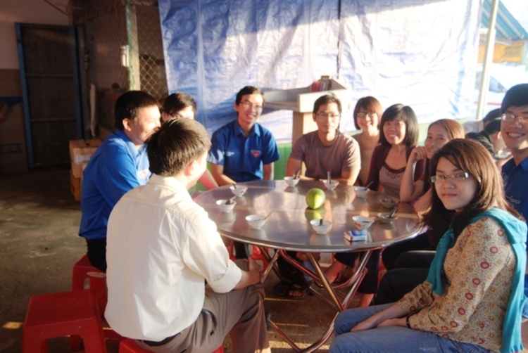 Khám từ thiện 27/1/2013 Khám từ thiện 27/1/2013