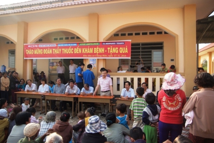 Khám từ thiện 27/1/2013