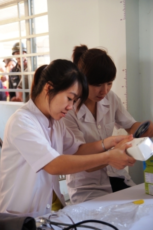 Khám từ thiện 27/1/2013