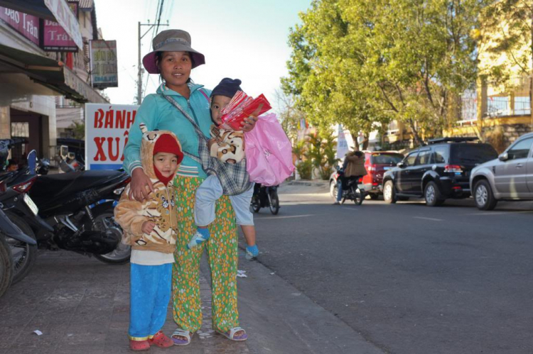 Lễ trao nhà tình thương tại Đà Lạt ngày 27/1/2013