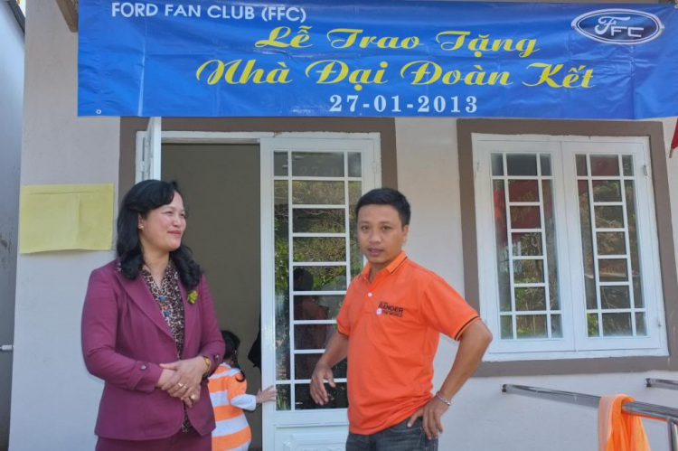 Lễ trao nhà tình thương tại Đà Lạt ngày 27/1/2013 Lễ trao nhà tình thương tại Đà Lạt ngày 27/1/2013