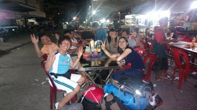 Du ngoạn trên biển bằng xuồng phao bơm hơi. Du ngoạn trên biển bằng xuồng phao bơm hơi.